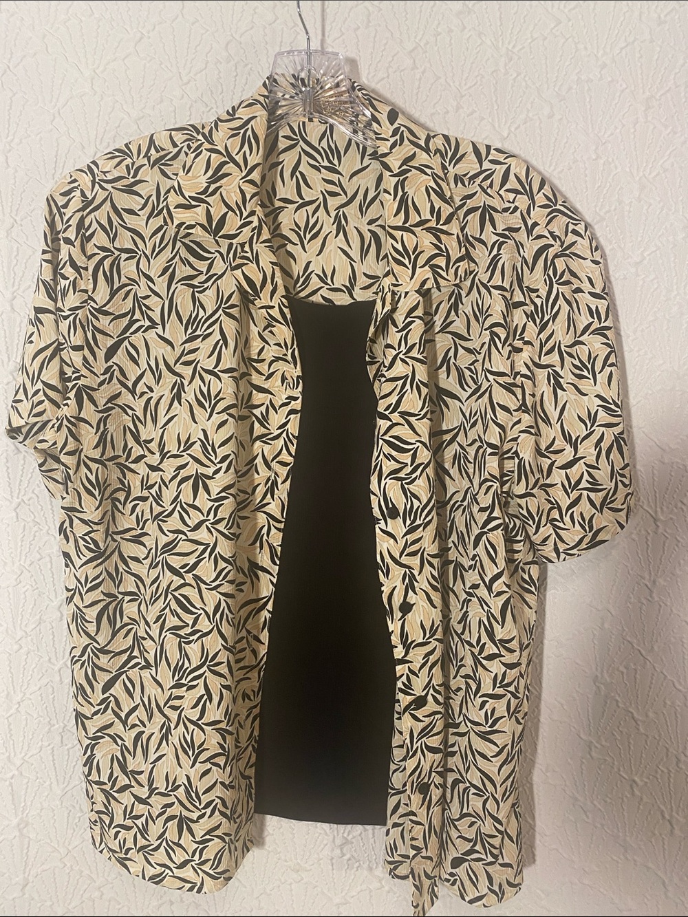 Notations Cream and Black Leaf-Print Short Sleeve Shirt Jacket